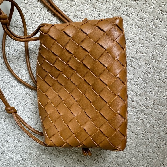 Bottega Veneta Mini Loop Camera Bag Camel Brown - Picture 6 of 13